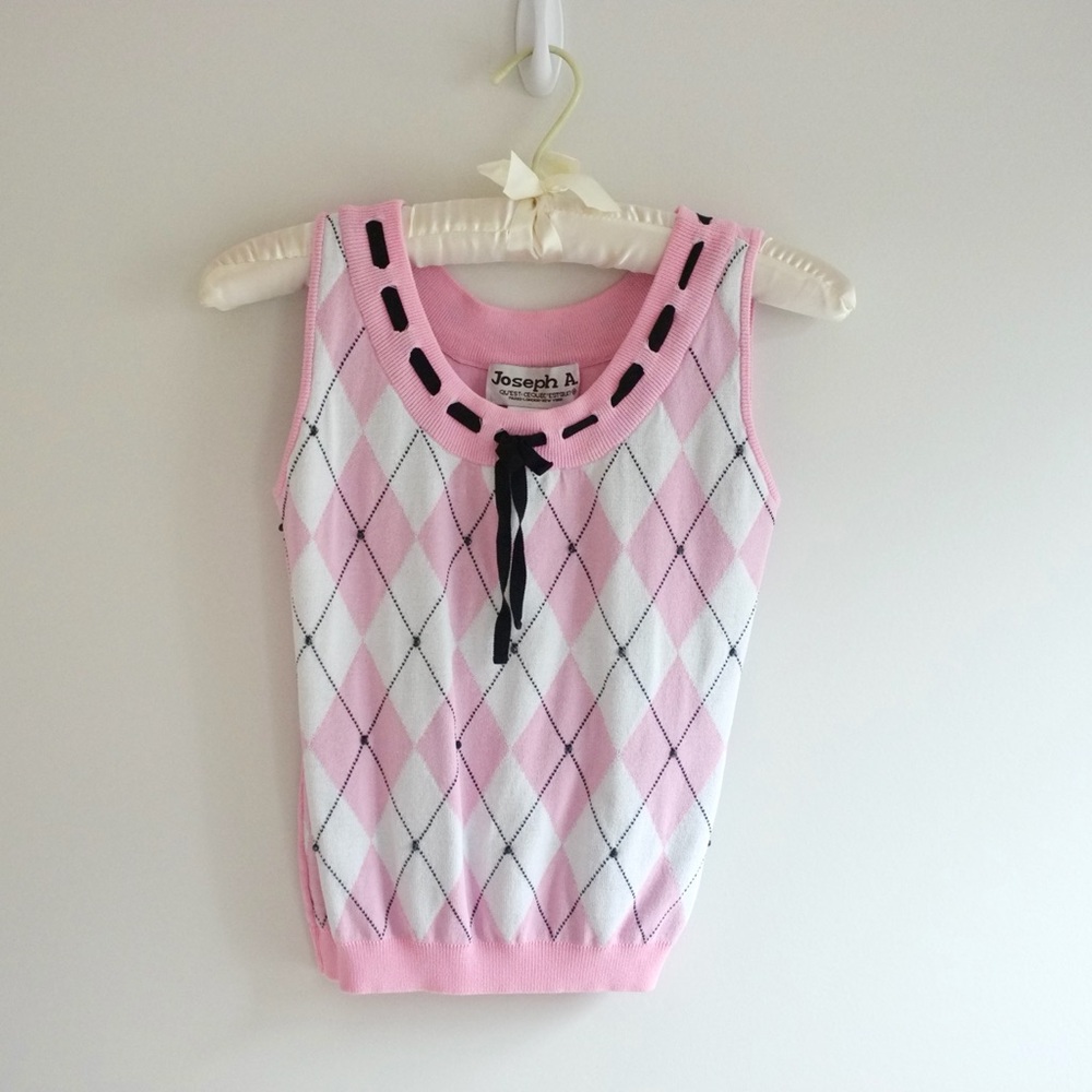 1990s Vintage Joseph A. Pink Argyle Sleeveless Sweater